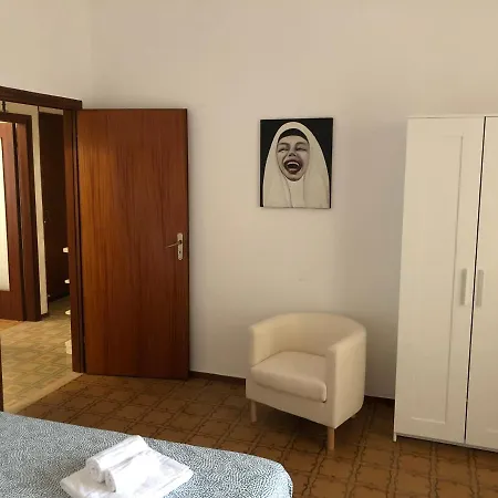 Family Apartament Pesaro